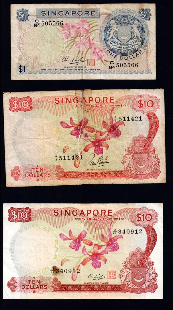 Lot 9 — Singapore Orchid Series $1 & $10 Banknote Group